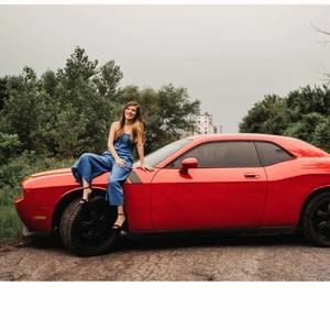 Meet your Posher, Madison